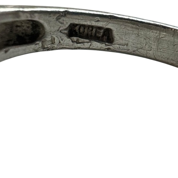 Vintage Sterling Silver Cubic Zirconia Ring (8.5) - Picture 14 of 15